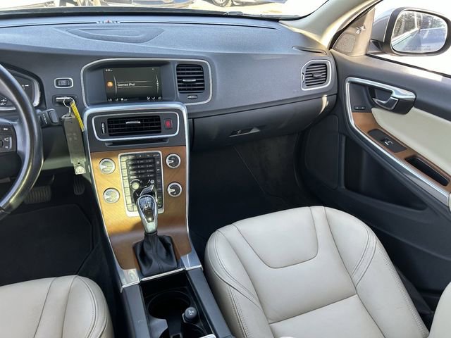 Used 2016 Volvo S60 T5 Premier image 17
