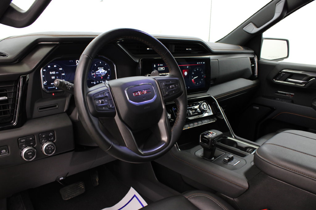 Used 2025 GMC Sierra 1500 AT4 AWD/4WD image 16