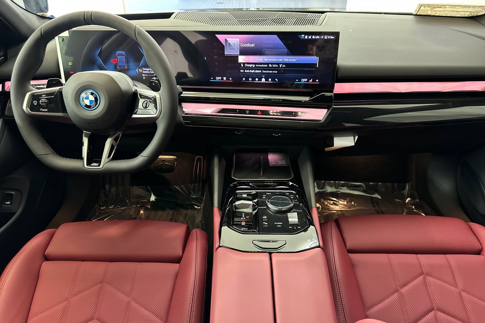 New 2027 BMW 550e xDrive AWD/4WD image 14