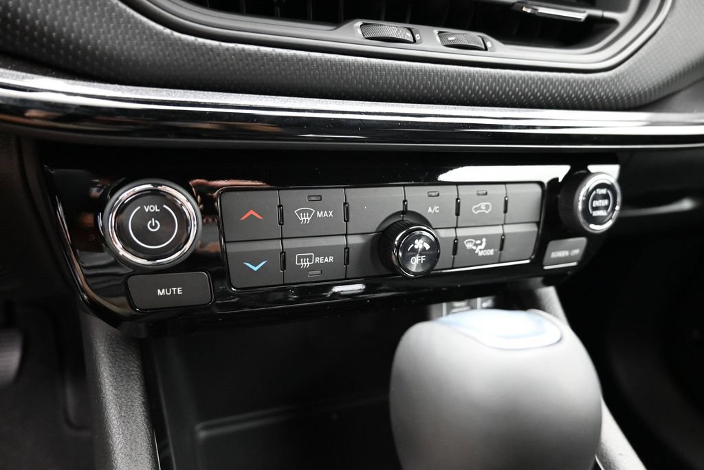 New 2026 Jeep Compass Latitude AWD/4WD image 7