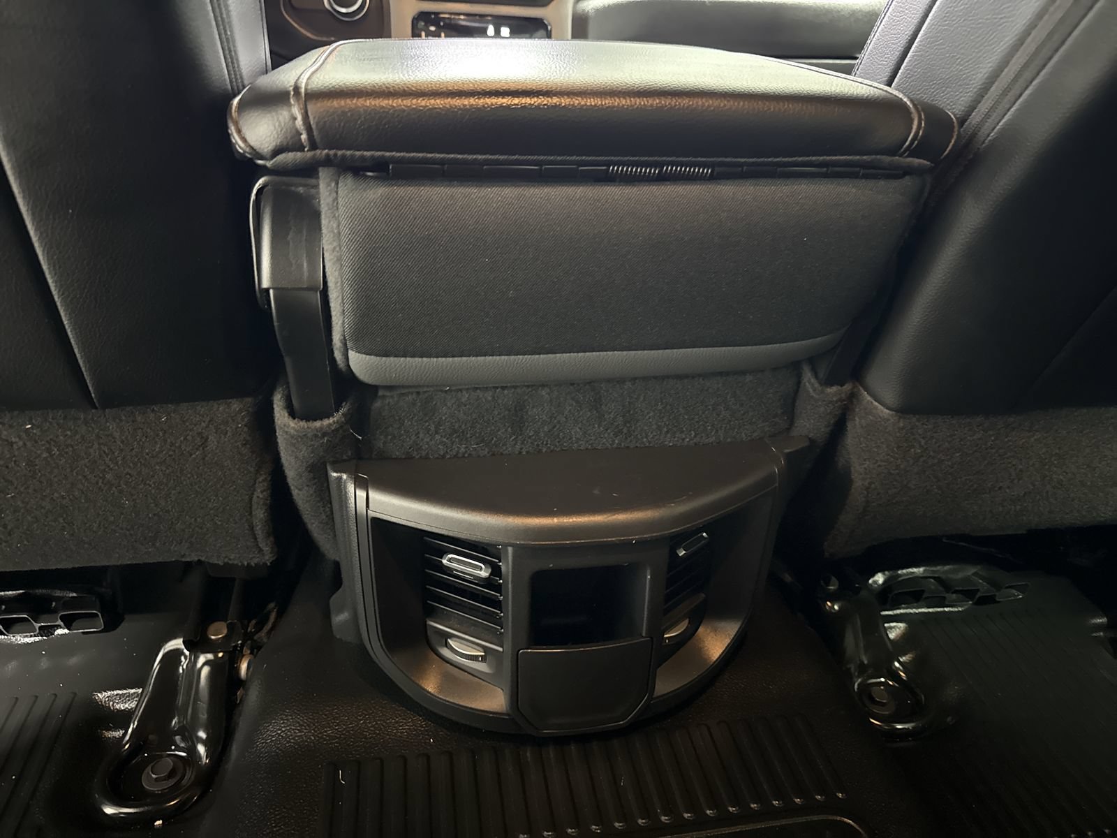 Used 2024 RAM 2500 Tradesman w/ Chrome Appearance Group AWD/4WD image 22