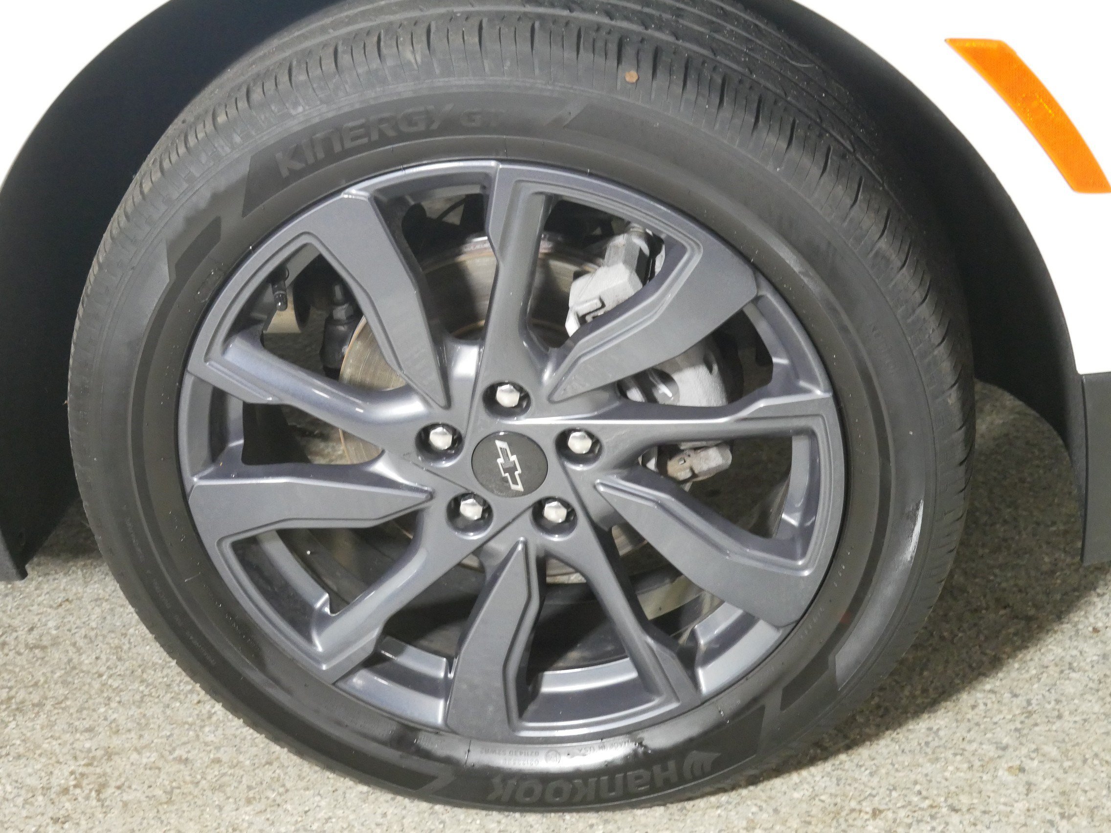 Used 2024 Chevrolet Equinox RS w/ RS Leather Package AWD/4WD image 15