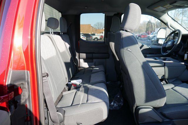New 2026 Ford F250 XLT w/ FX4 Off-Road Package image 23
