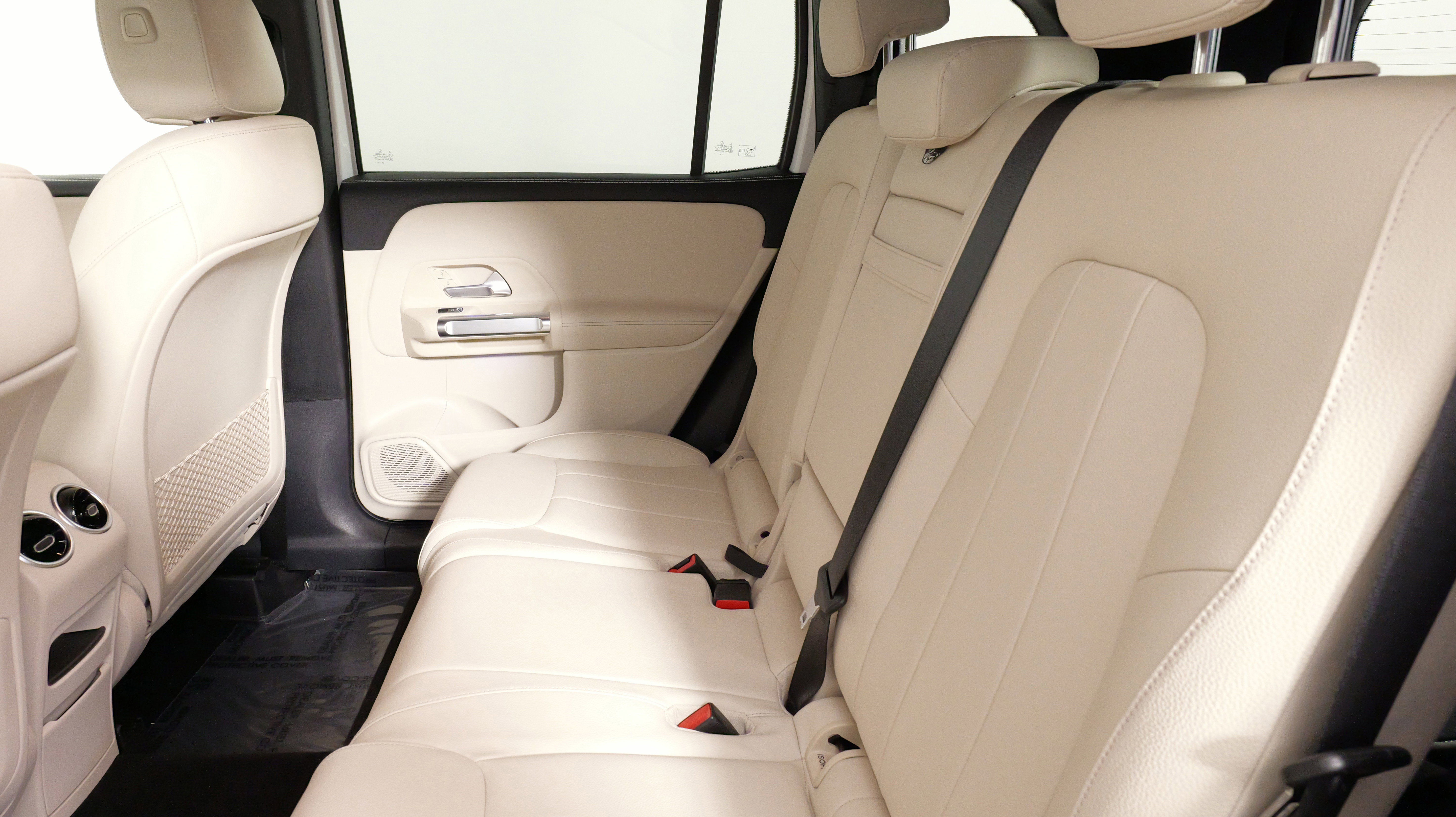 Used 2022 Mercedes-Benz GLB 250 4MATIC image 39