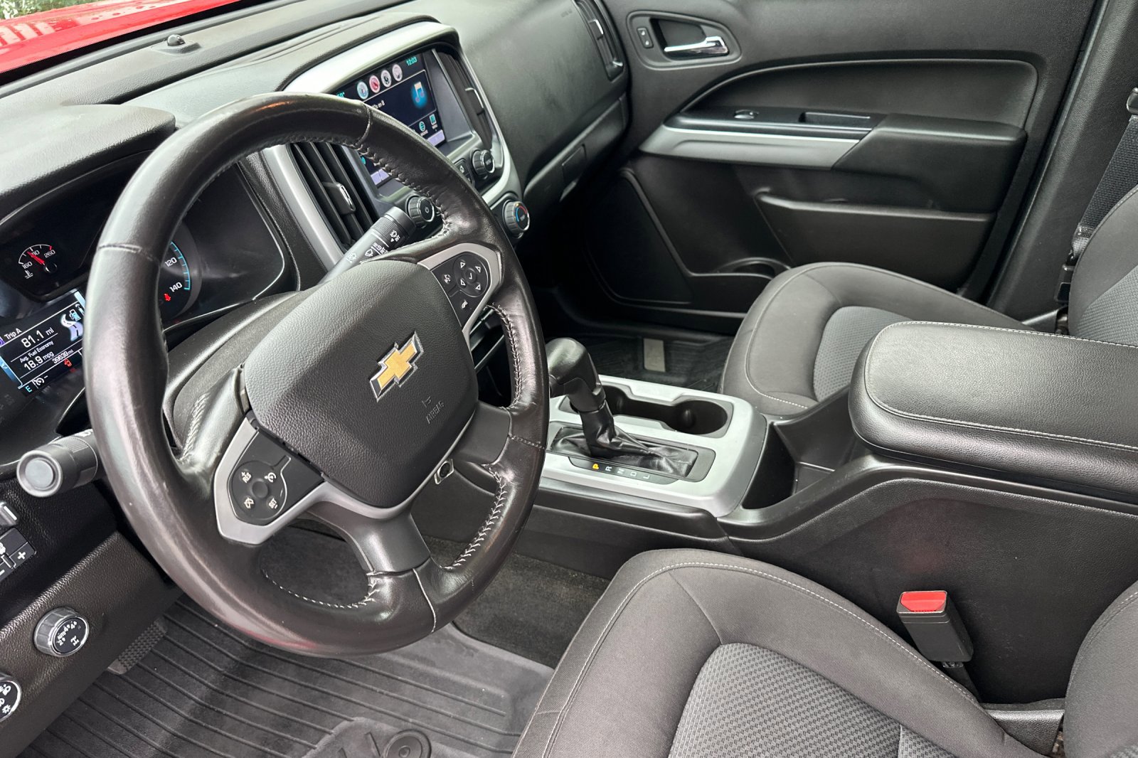 Used 2017 Chevrolet Colorado LT w/ LT Convenience Package image 10