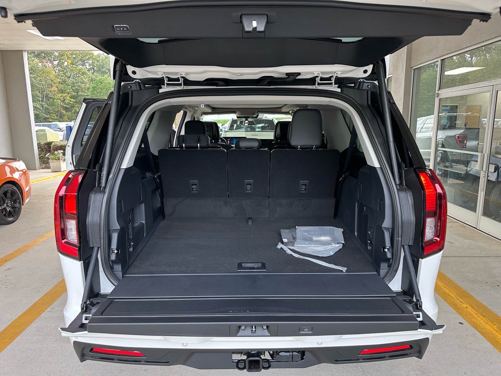New 2027 Ford Expedition Max Active RWD image 27