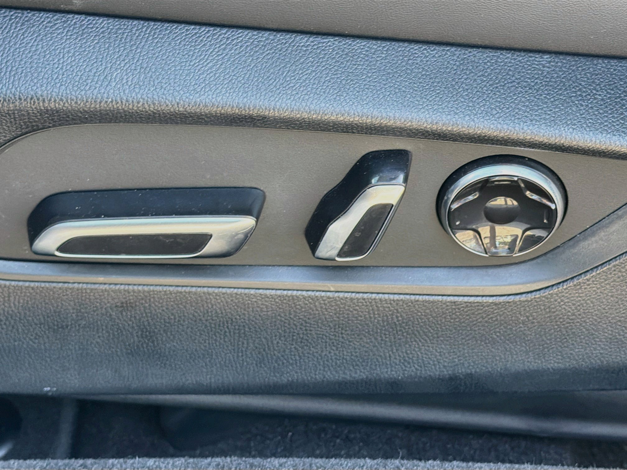 Used 2023 Acura TLX w/ Technology Package FWD image 24