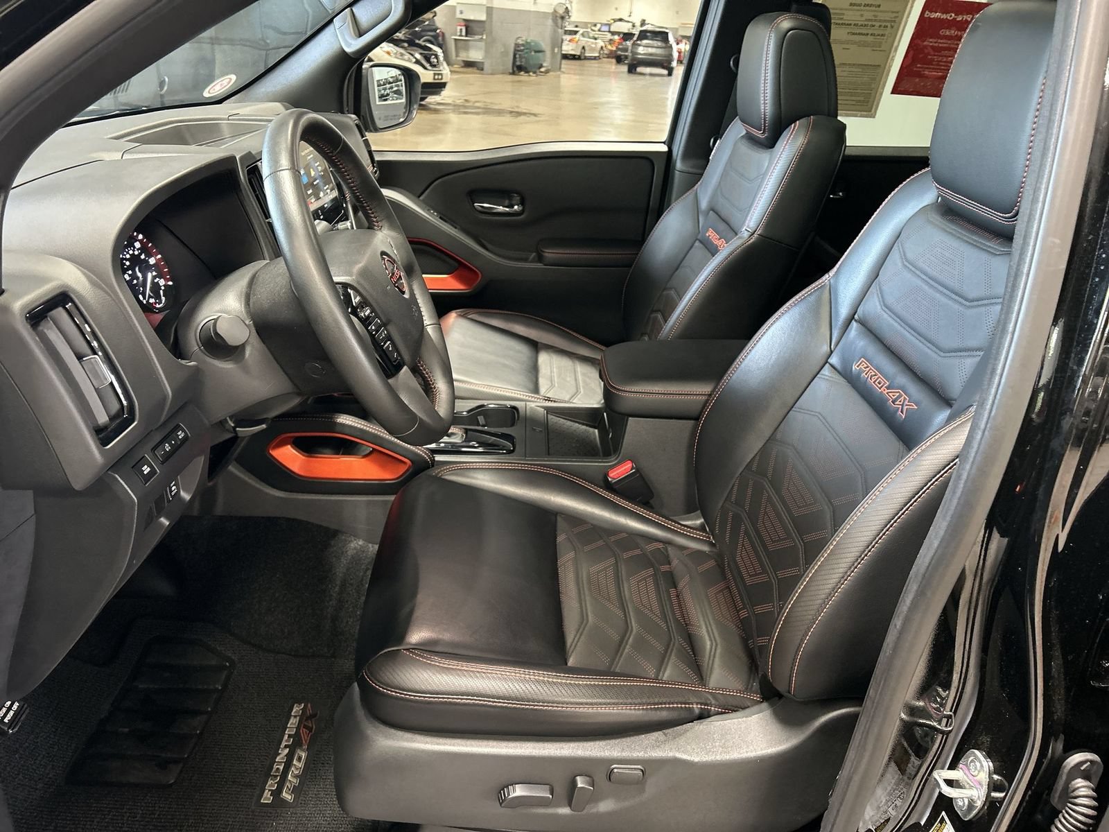 Certified 2025 Nissan Frontier PRO-4X w/ Pro Premium Package AWD/4WD image 27
