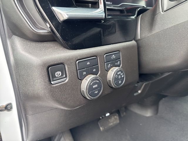 Used 2025 Chevrolet Silverado 2500 LT AWD/4WD image 10