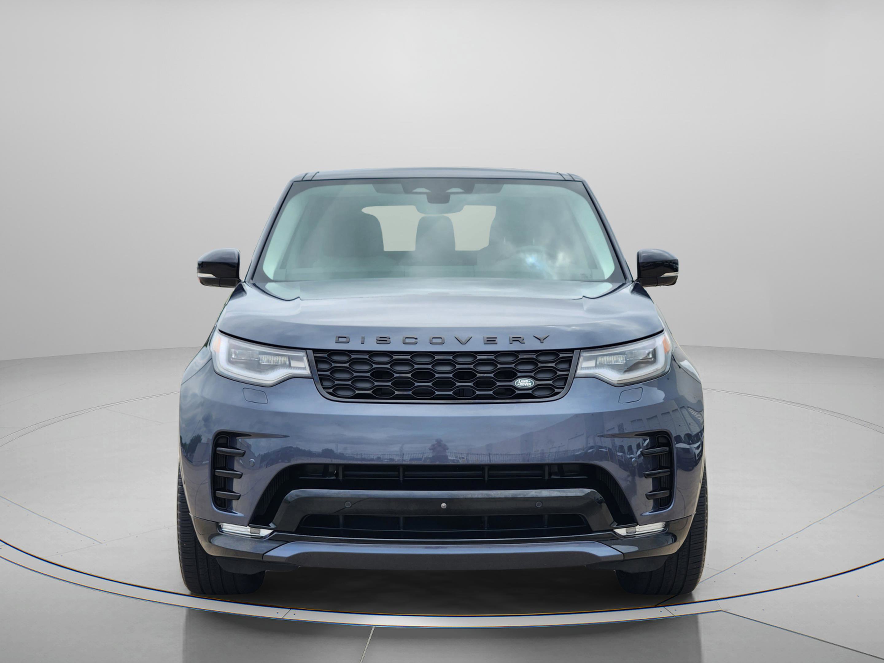 Certified 2025 Land Rover Discovery Dynamic SE AWD/4WD image 6