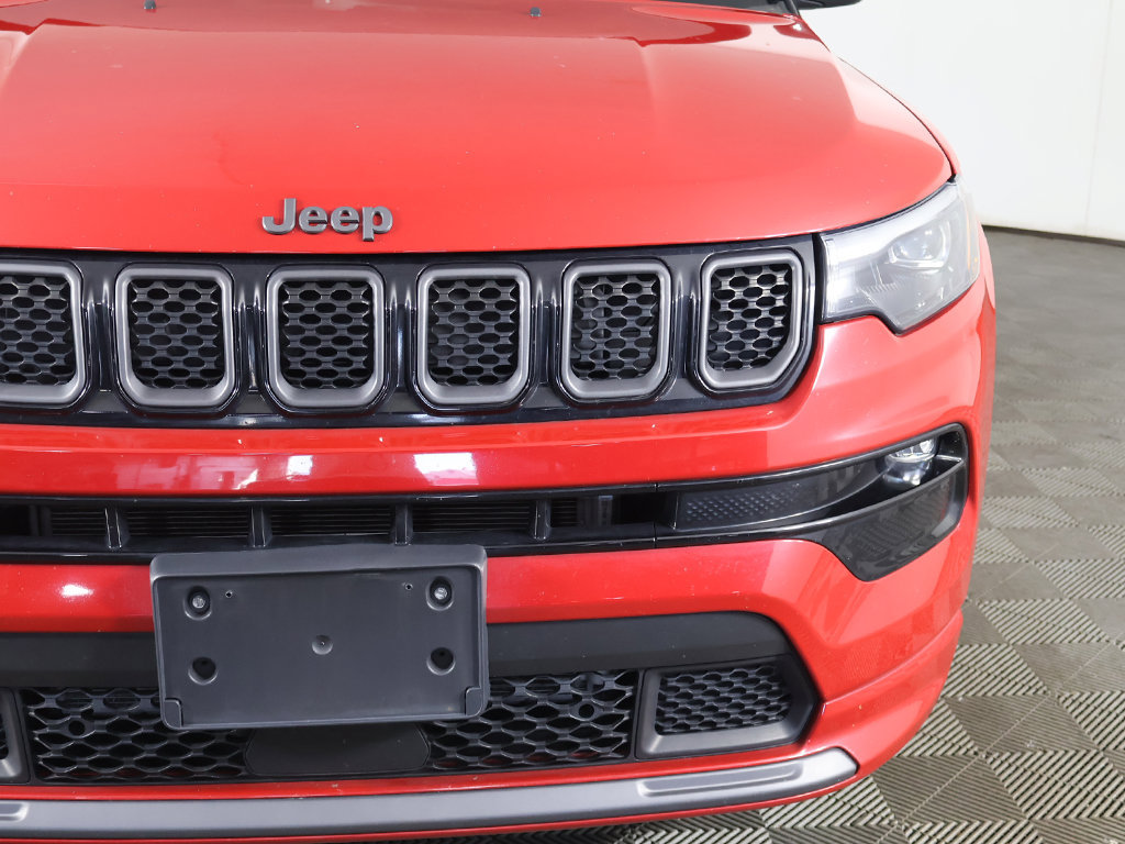 Used 2024 Jeep Compass Limited w/ High Altitude Package AWD/4WD image 18