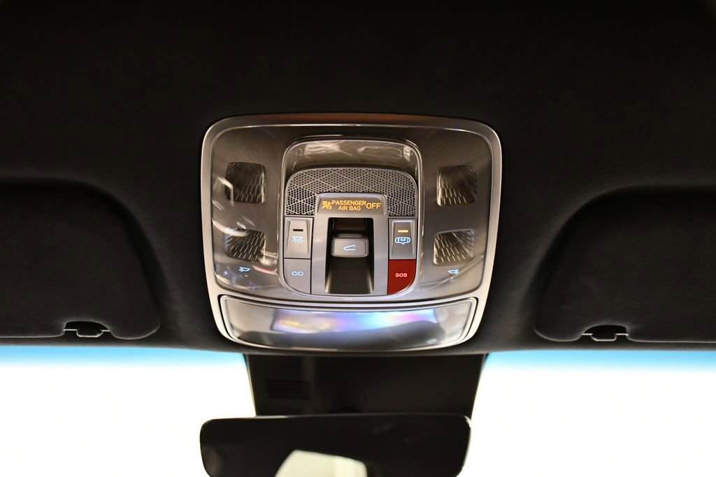 Used 2025 Genesis GV70 3.5T Sport w/ Sport Advanced Package image 18