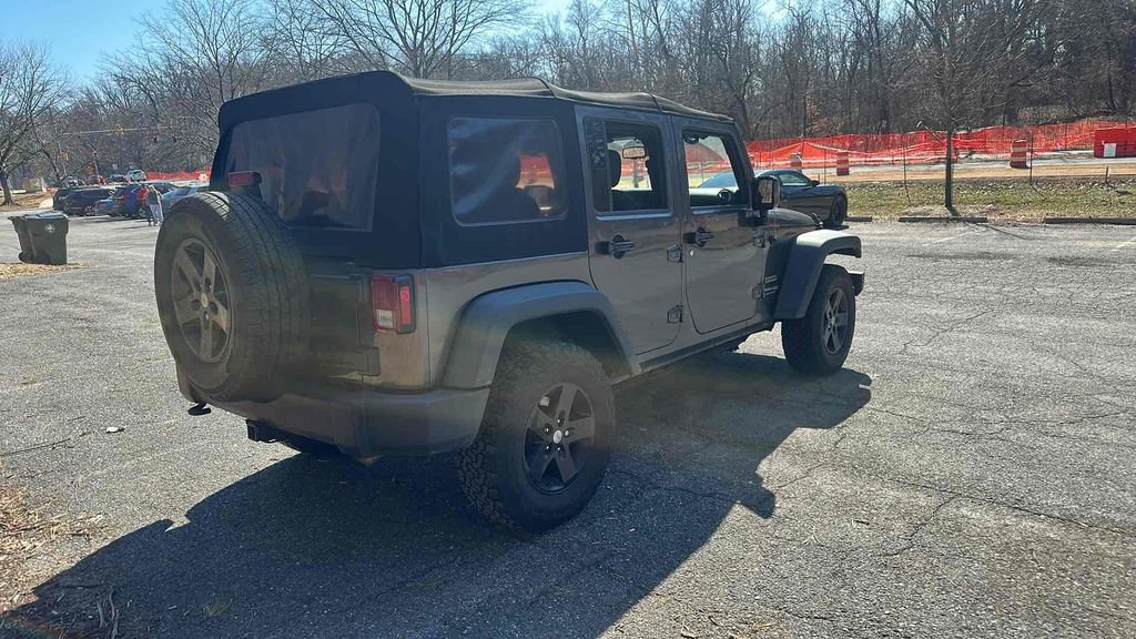 Used 2018 Jeep Wrangler Unlimited Sport S image 7
