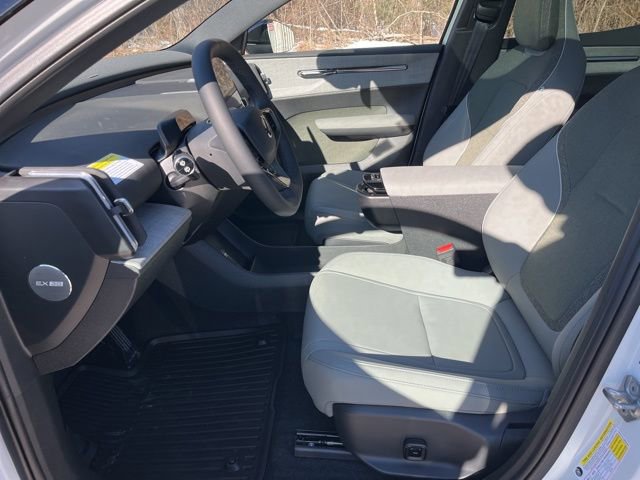 New 2025 Volvo EX30 Ultra w/ Protection Package Premier image 24