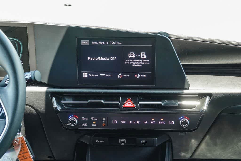 Certified 2023 Kia Niro LX FWD image 12