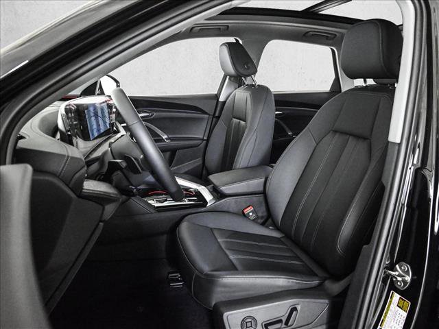 Certified 2025 Audi Q5 Premium w/ Convenience Package image 17