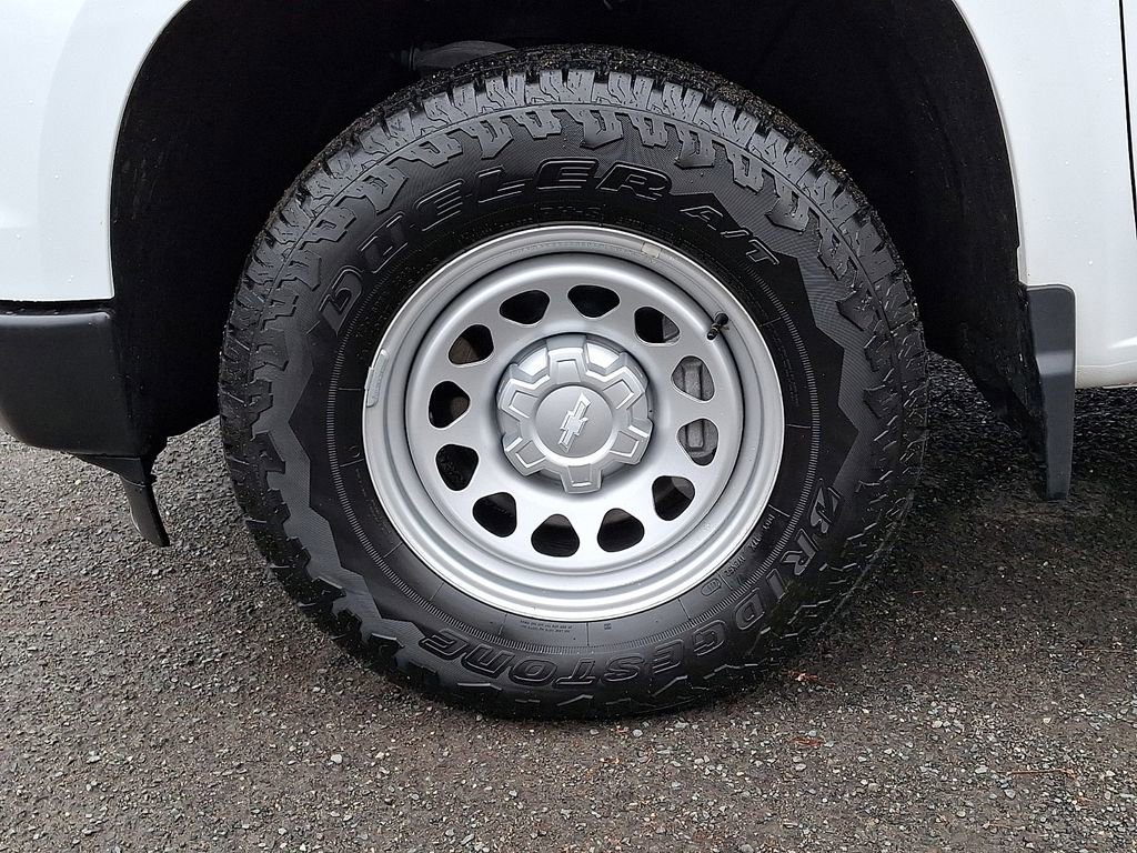 Used 2026 Chevrolet Silverado 1500 W/T w/ WT Value Package image 33