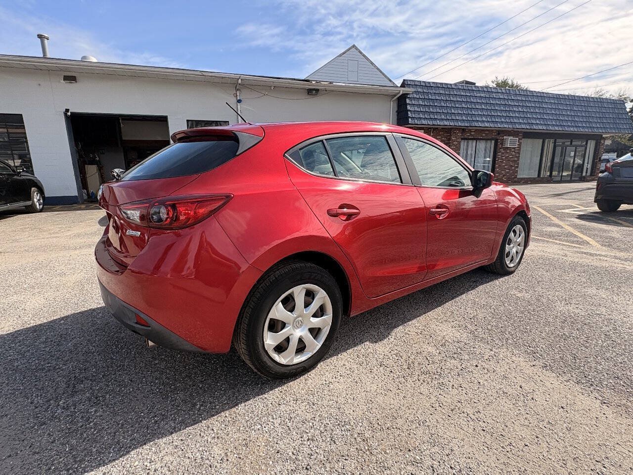 Used 2015 MAZDA MAZDA3 i Sport FWD image 7