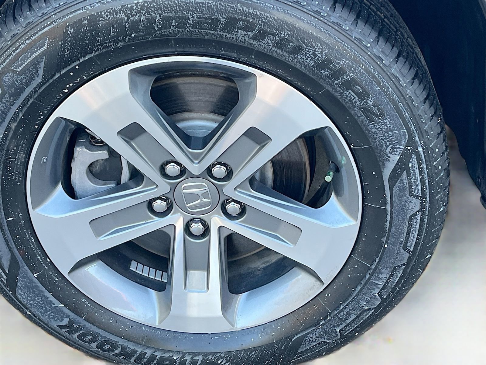 Used 2025 Honda Pilot EX-L image 32