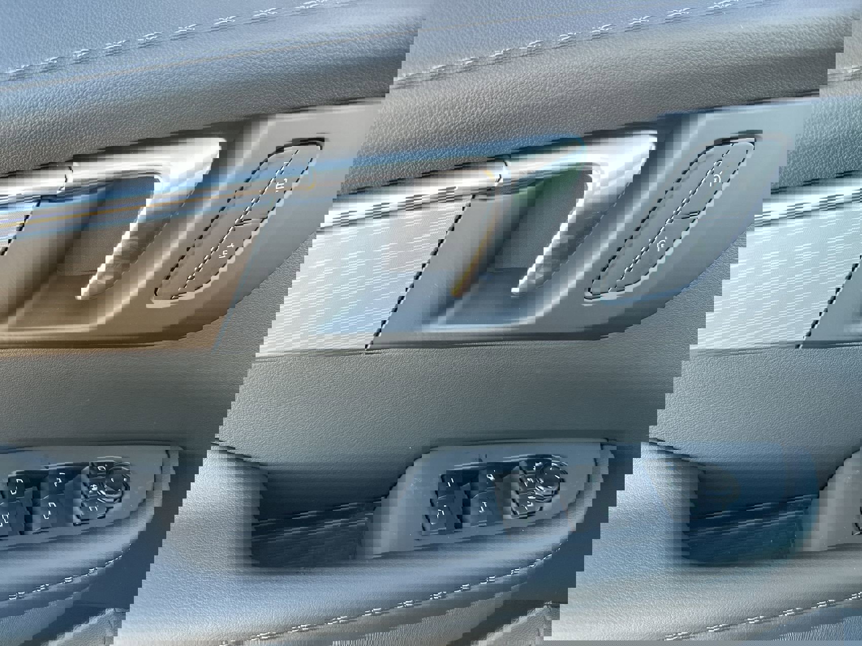 New 2026 Buick Enclave Preferred image 13