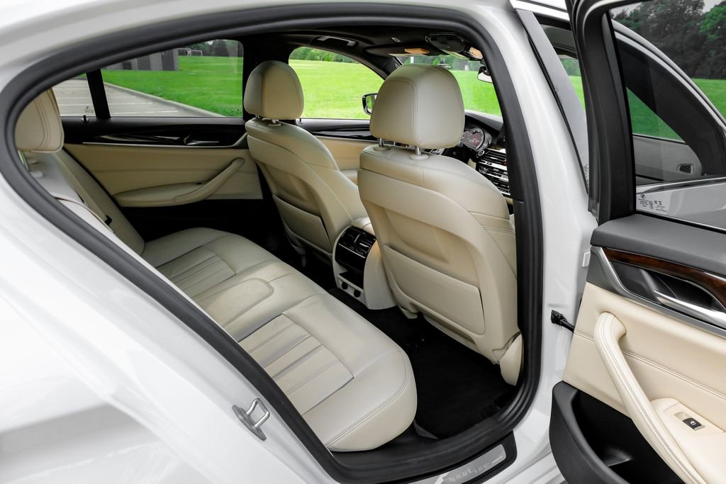 Used 2018 BMW 530i RWD image 44