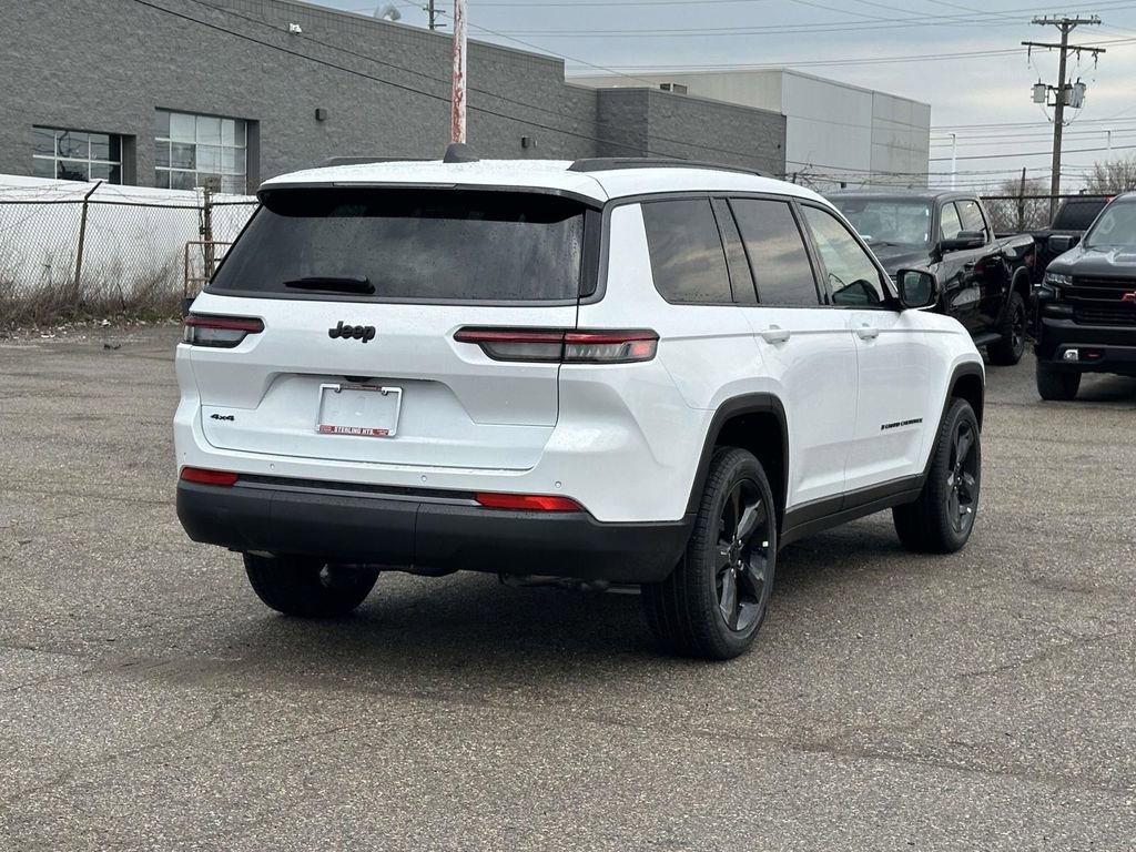 New 2026 Jeep Grand Cherokee L Limited w/ Limited Altitude Package image 3