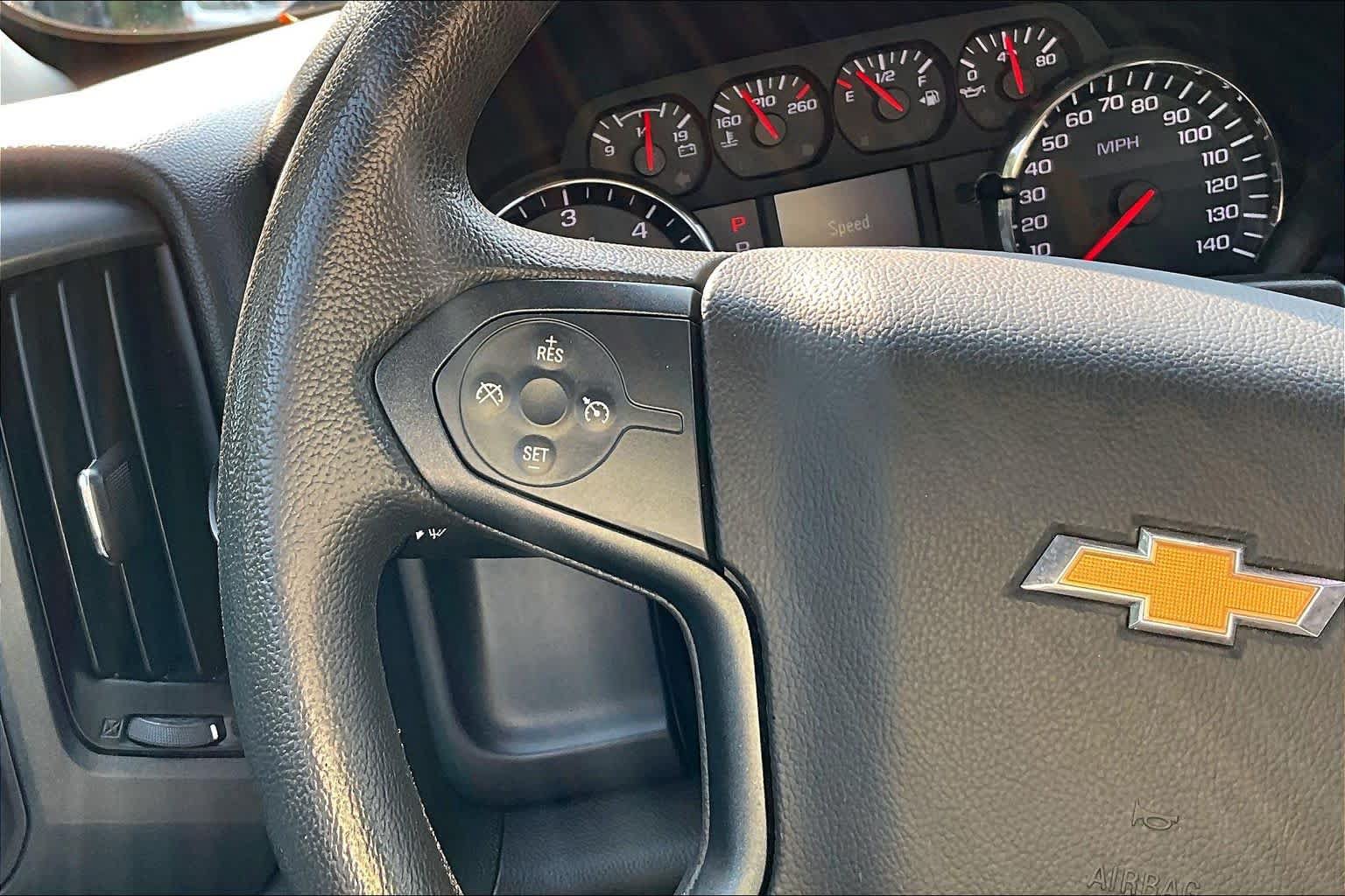 Used 2018 Chevrolet Silverado 1500 Custom w/ Trailering Package AWD/4WD image 23