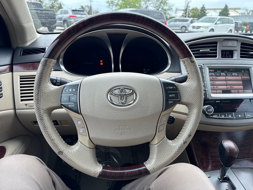 Used 2011 Toyota Avalon Limited FWD image 15