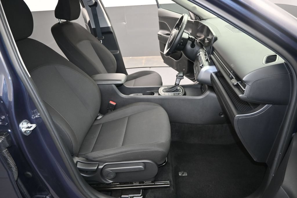 Used 2025 Hyundai Kona SEL AWD/4WD image 29