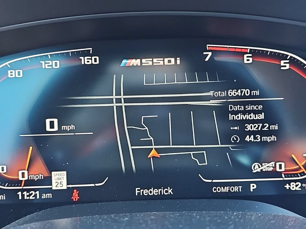 Used 2022 BMW M550i xDrive w/ Dynamic Handling Package AWD/4WD image 18