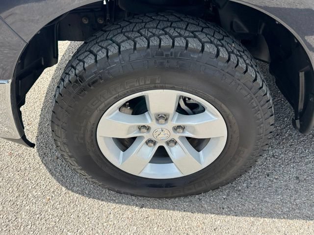 Used 2020 RAM 1500 Classic SLT AWD/4WD image 7