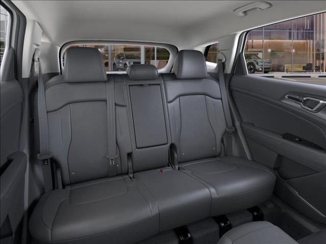 Used 2025 Kia Sportage EX image 16