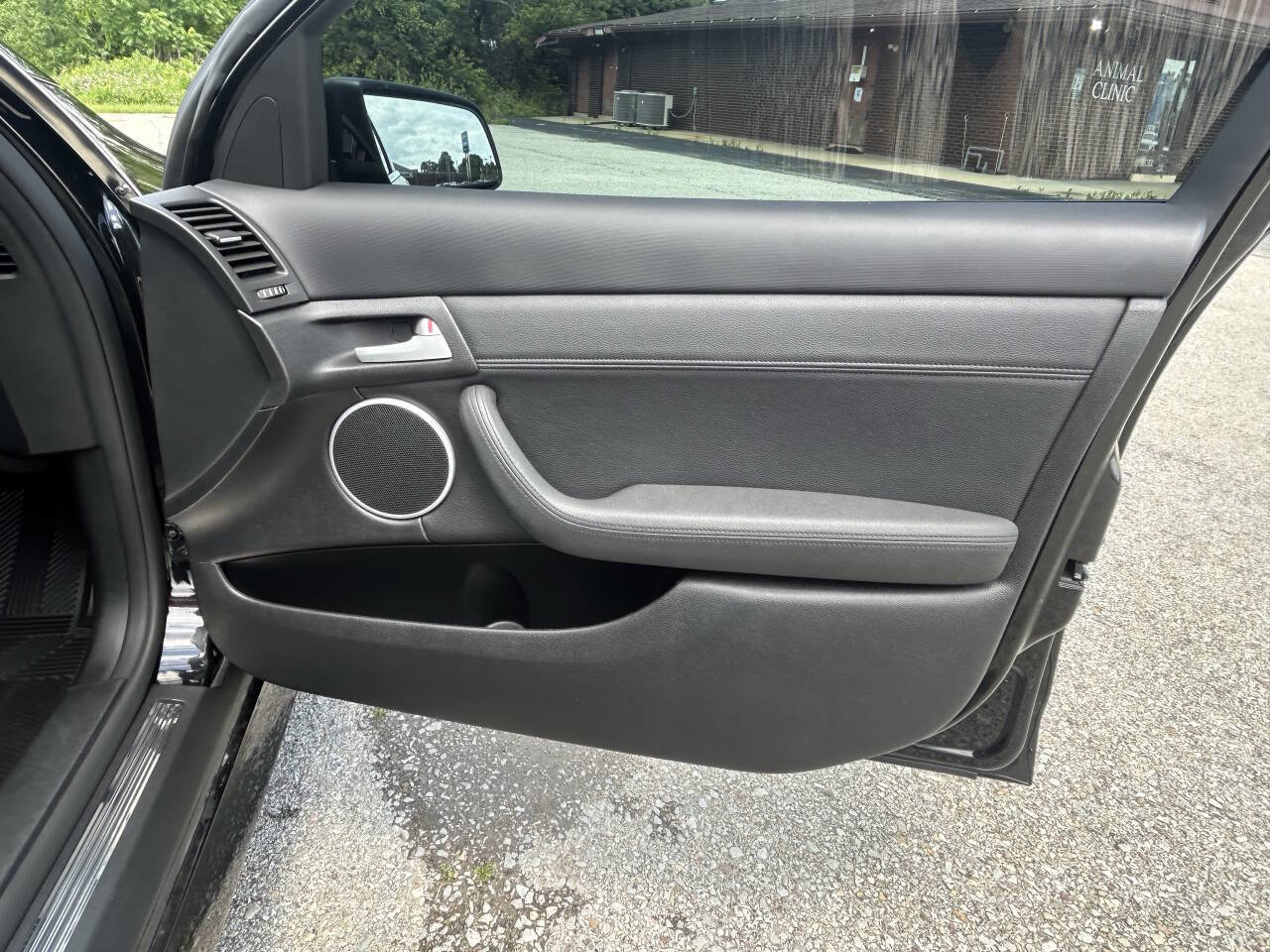 Used 2008 Pontiac G8 w/ Premium Package image 22