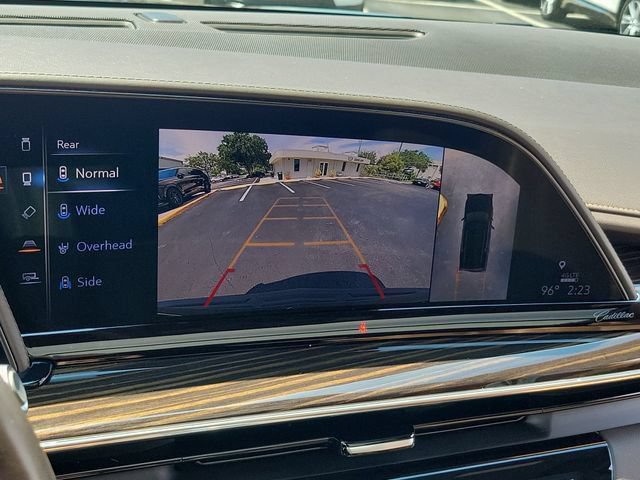 Used 2021 Cadillac Escalade Premium Luxury AWD/4WD image 28