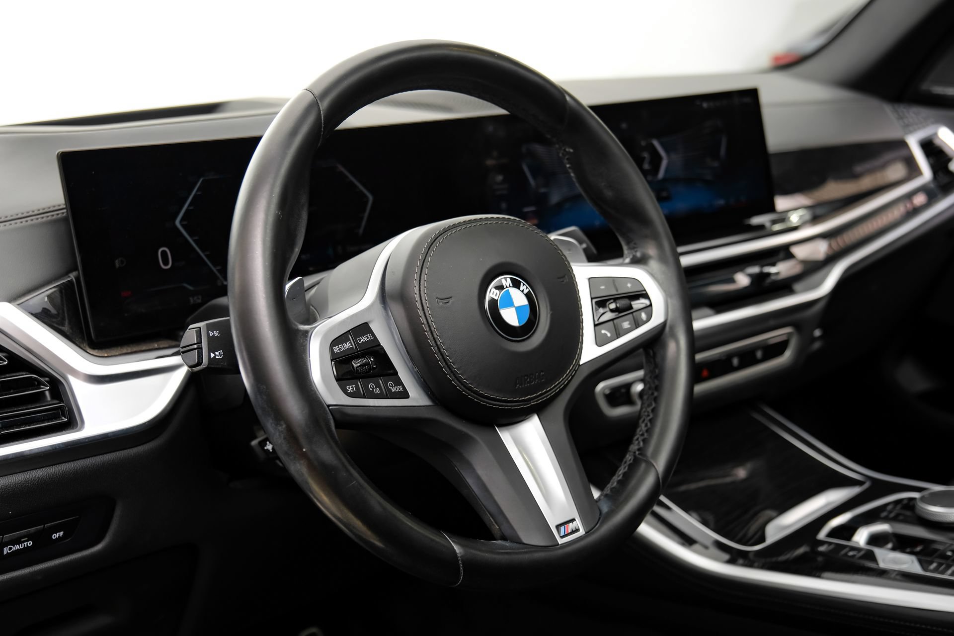 Used 2024 BMW X5 sDrive40i w/ M Sport Package RWD image 21