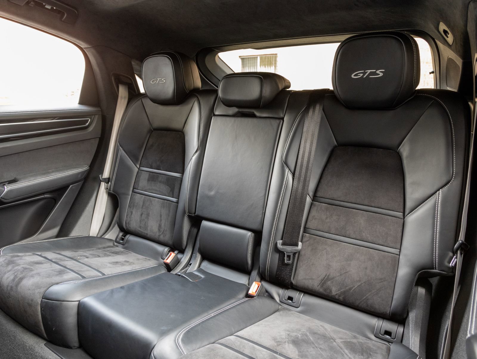 Certified 2023 Porsche Cayenne GTS AWD/4WD image 29