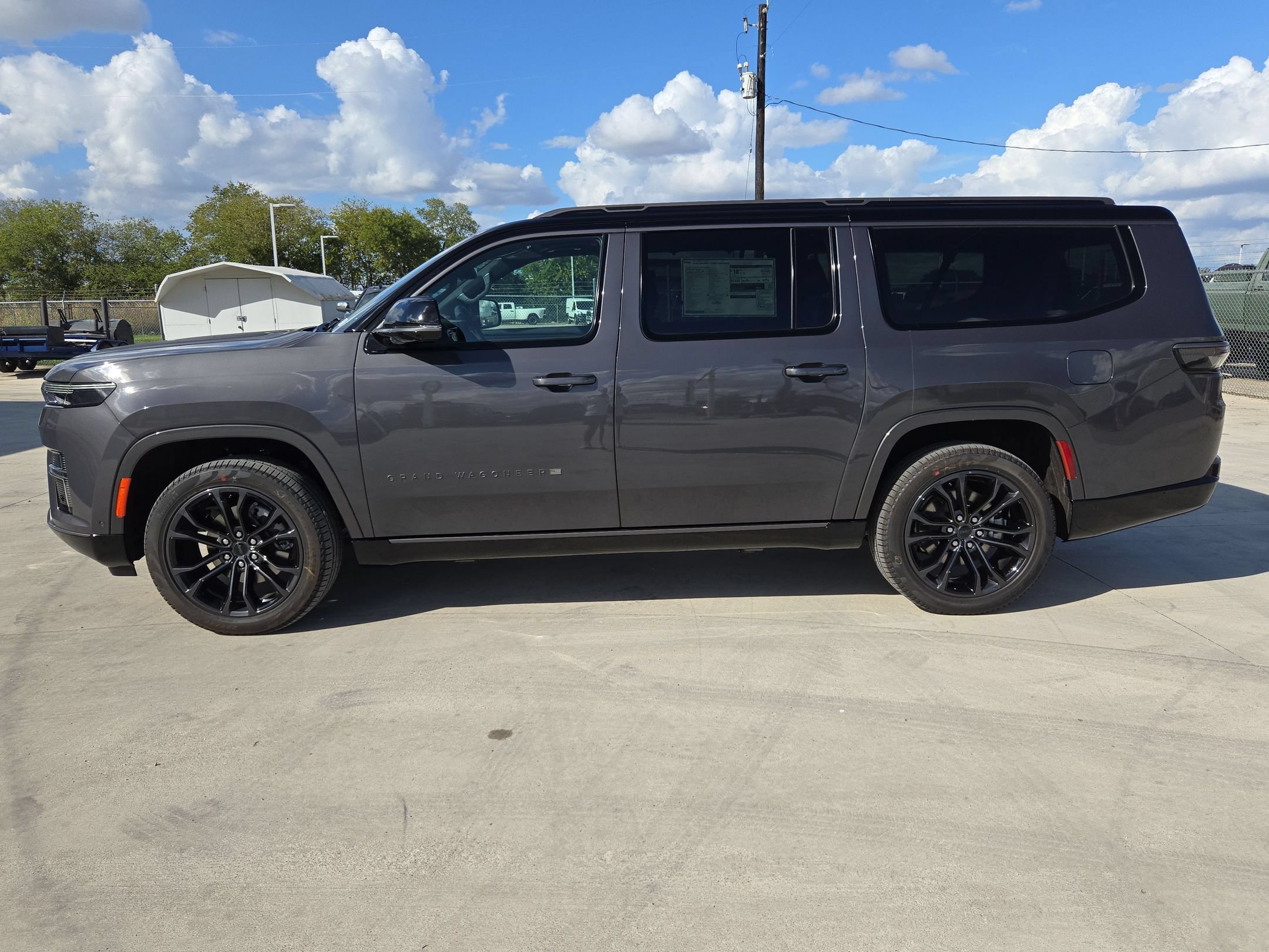 New 2027 Jeep Grand Wagoneer L Summit w/ Premium Group III AWD/4WD image 6