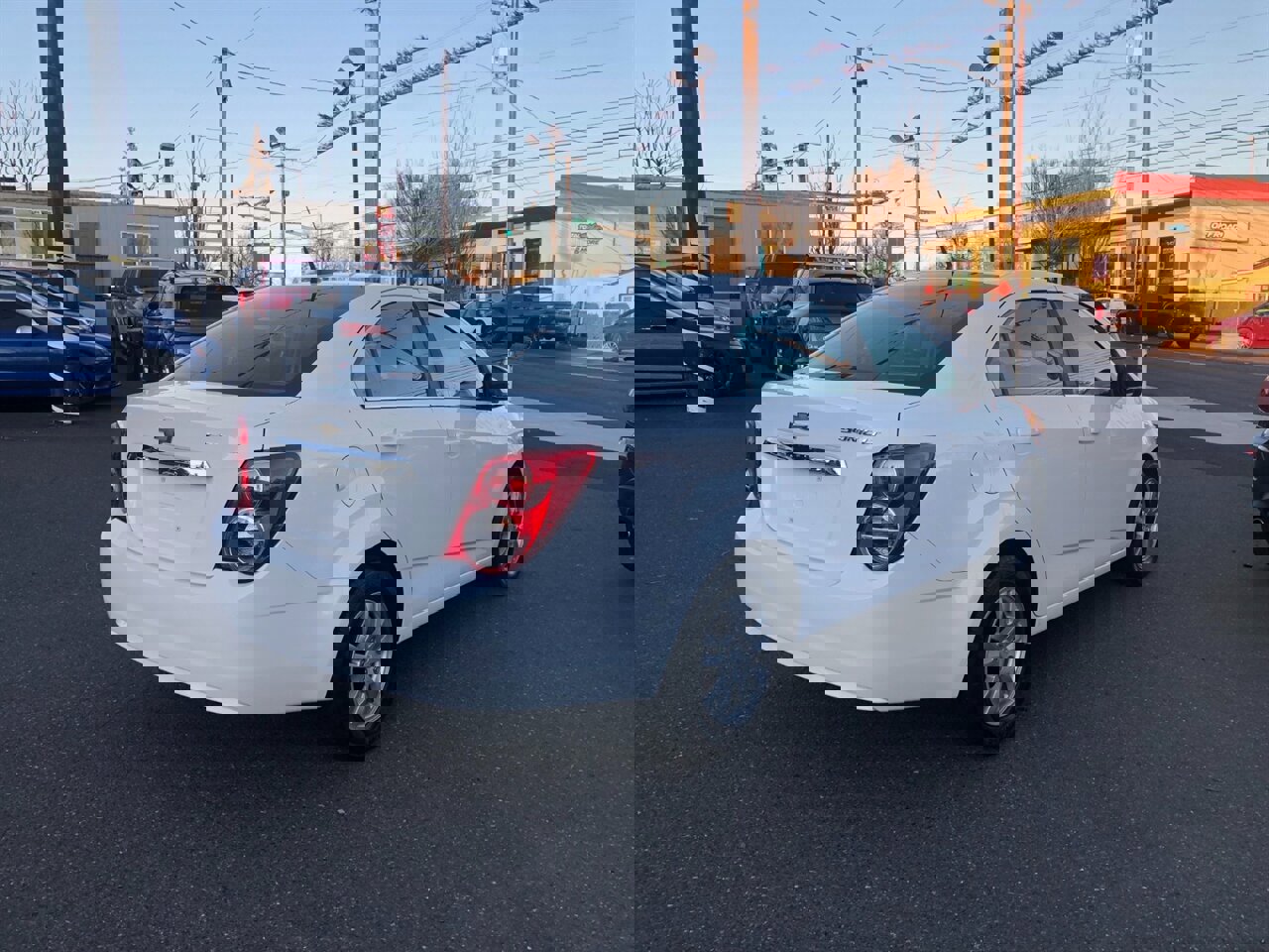 Used 2014 Chevrolet Sonic LT image 4