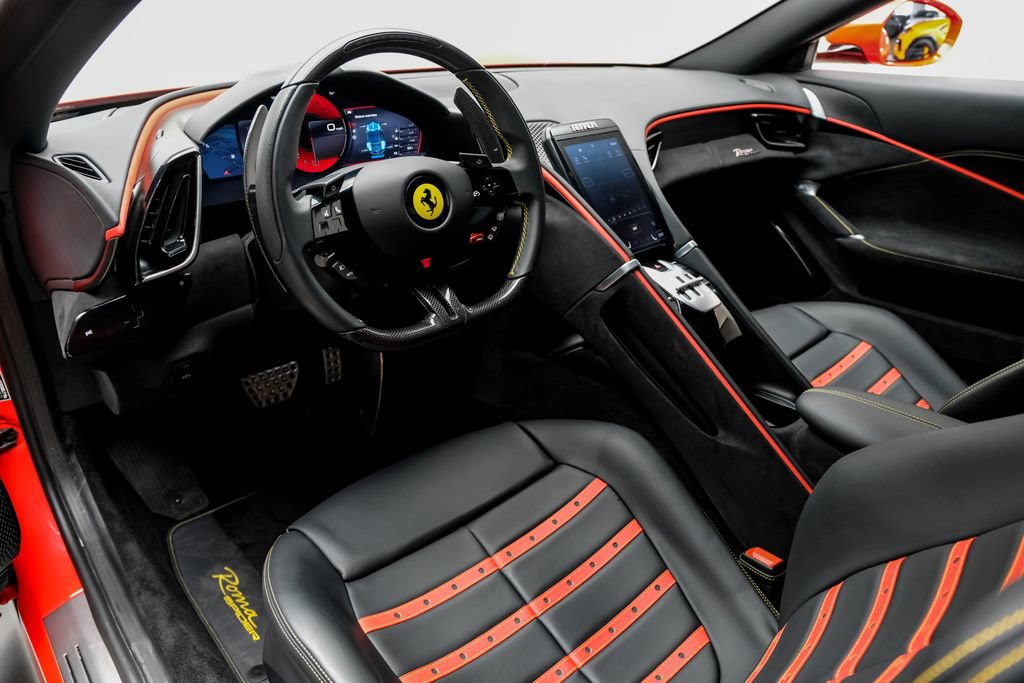 Used 2024 Ferrari Roma Spider RWD image 10