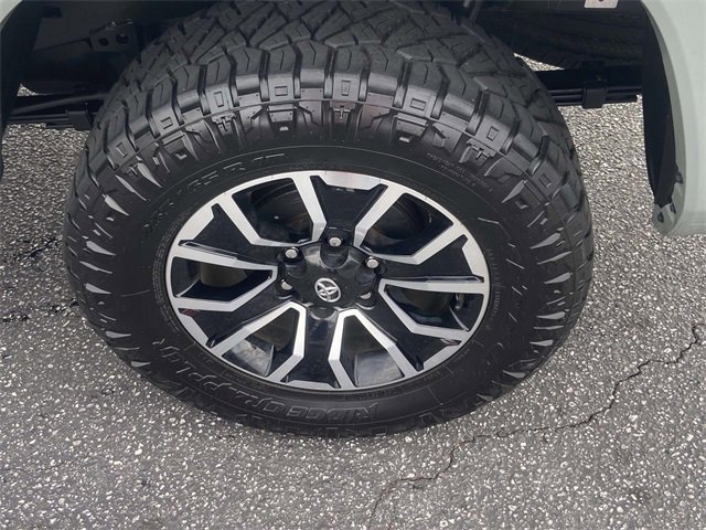 Used 2023 Toyota Tacoma TRD Sport w/ Advanced Technology Package image 7