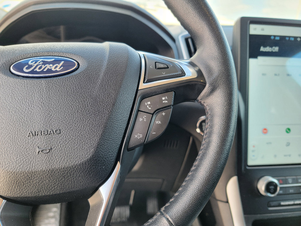 Used 2024 Ford Edge SEL image 16