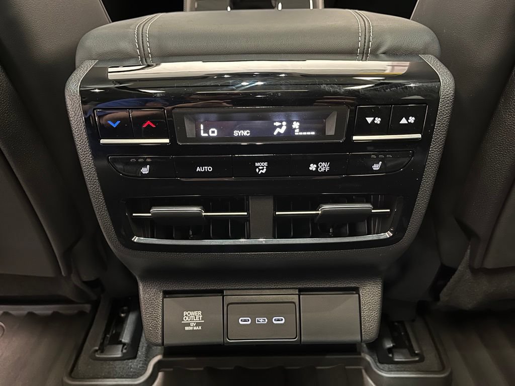 Certified 2025 Acura MDX SH-AWD w/ Advance Package image 16