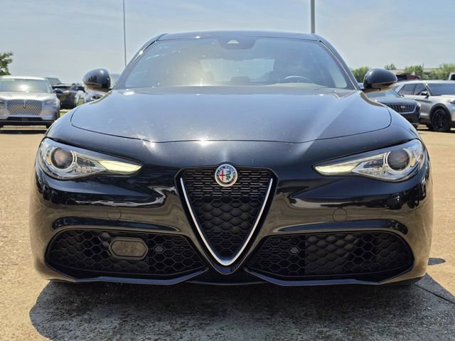 Used 2019 Alfa Romeo Giulia Ti Sport w/ Quick Order Package 22U Sport RWD image 2