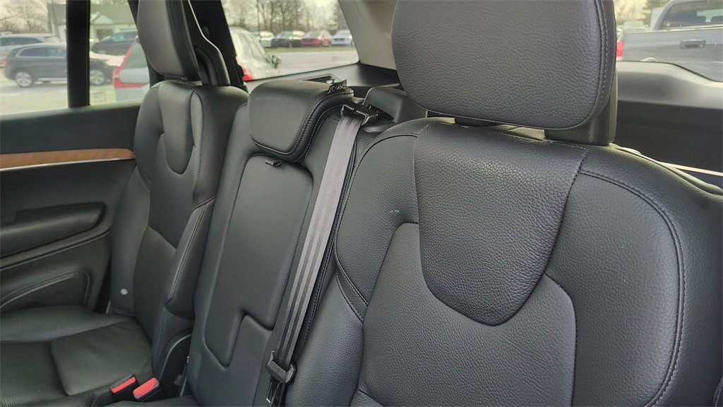 Certified 2024 Volvo XC90 B6 Plus w/ Protection Package Premier image 27