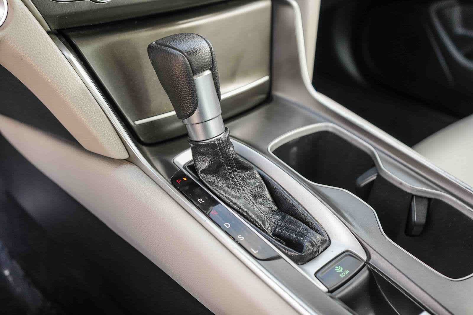 Used 2019 Honda Accord LX image 18