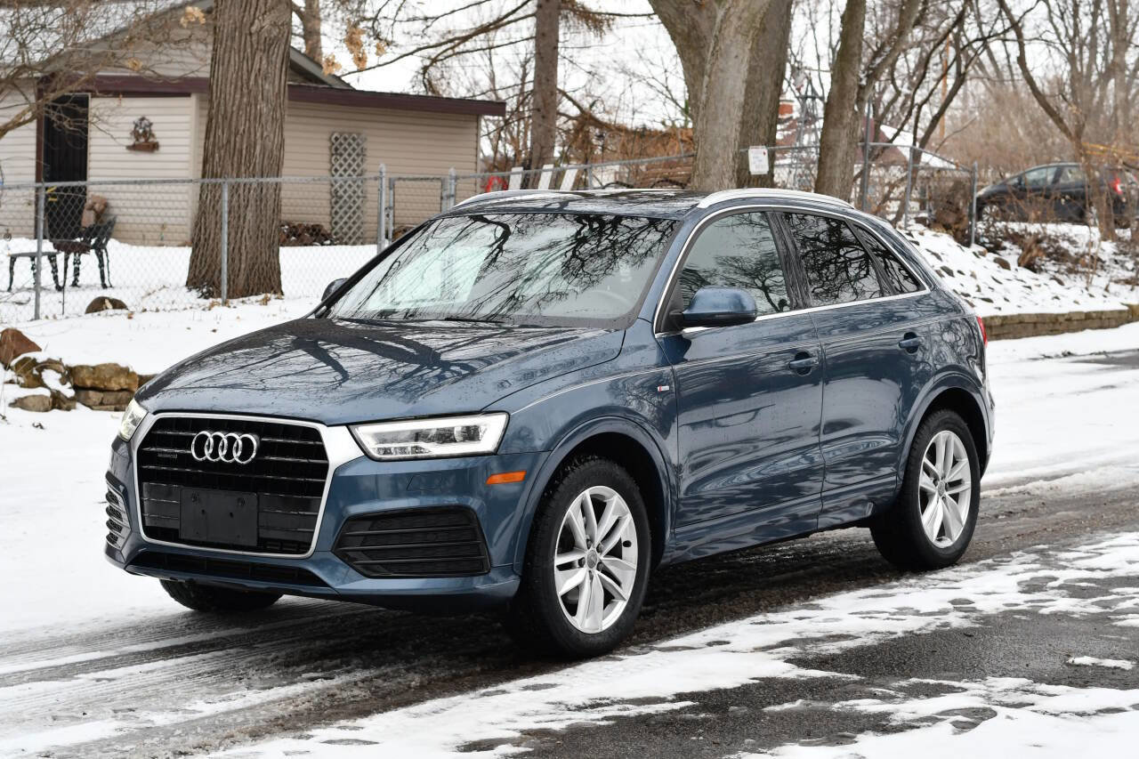 Used 2018 Audi Q3 2.0T Premium Plus w/ Premium Plus Package image 3