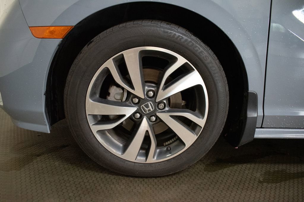 Used 2024 Honda Odyssey Touring image 9