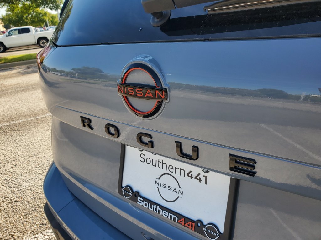 New 2026 Nissan Rogue SV AWD/4WD image 7