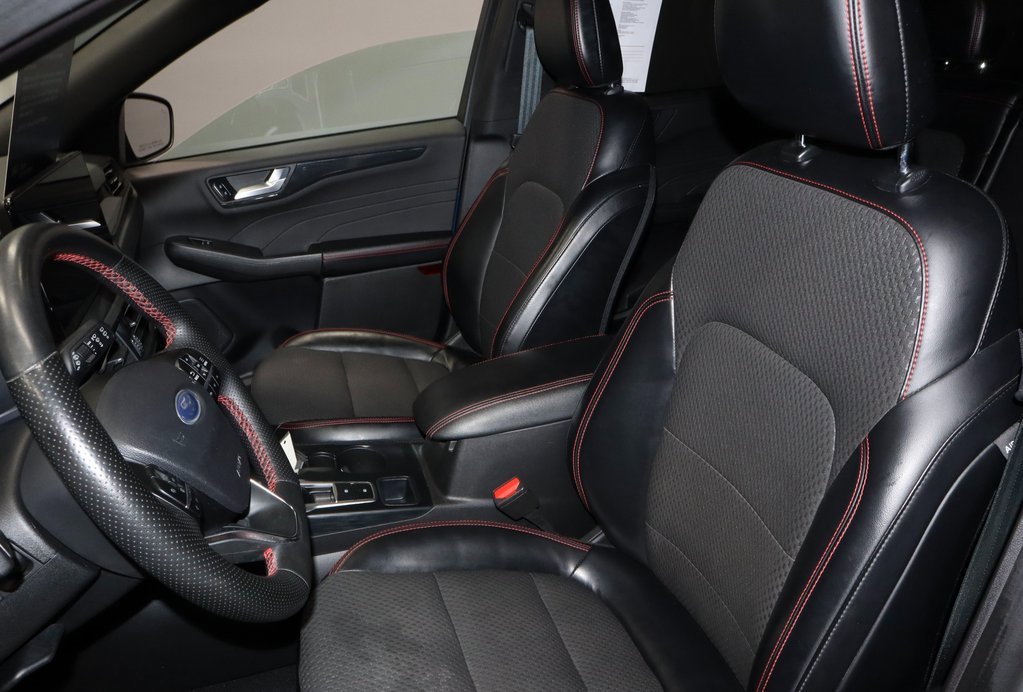 Certified 2023 Ford Escape ST-Line w/ Tech Pack #1 image 19