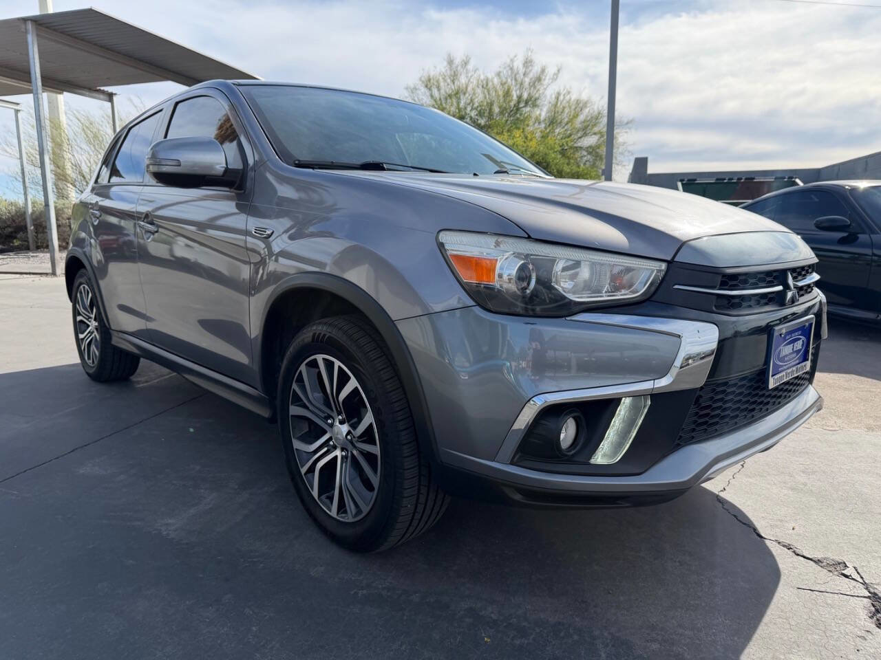 Used 2019 Mitsubishi Outlander Sport SE image 1
